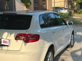 2010 Audi A3 II (8P) Рестайлинг 2, белый, 520000 рублей, вид 4