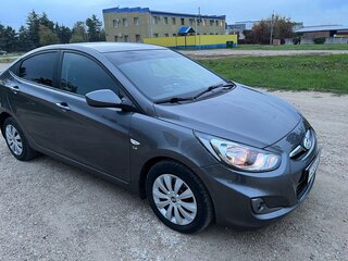 2014 Hyundai Solaris I, серый, 950000 рублей, вид 5