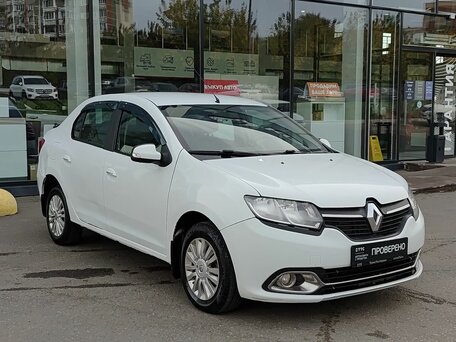 2015 Renault Logan II, белый, 387000 рублей, вид 3