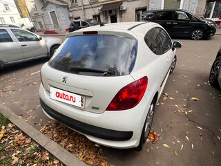 2009 Peugeot 207 I Рестайлинг, белый, 550000 рублей, вид 2