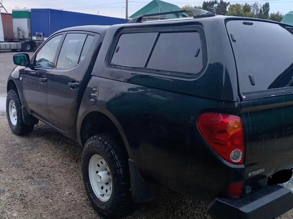 2014 Mitsubishi L200 Easy Select IV Рестайлинг, чёрный - вид 2
