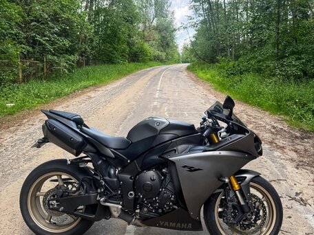 2014 Yamaha YZF-R1, серый, 1150000 рублей, вид 2