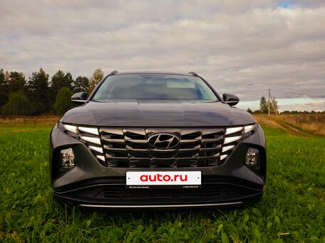 2023 Hyundai Tucson IV, серый, 3900000 рублей, вид 3