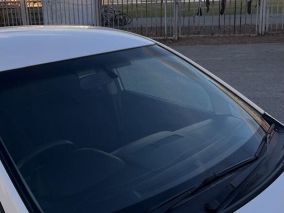 2010 Nissan Tiida I Рестайлинг, белый, 570000 рублей - вид 9