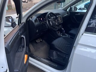 2019 Volkswagen Tiguan II, белый, 2570000 рублей, вид 4