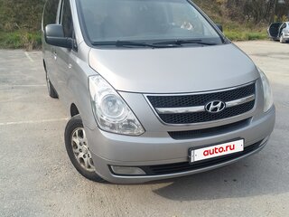 2011 Hyundai Grand Starex I, серый, 1600000 рублей, вид 2