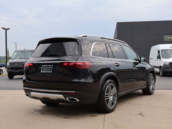 2025 Mercedes-Benz GLS 450 II (X167) Рестайлинг, чёрный, 11800000 рублей - вид 5