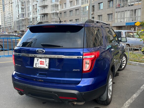 2012 Ford Explorer V, синий, 1650000 рублей - вид 4