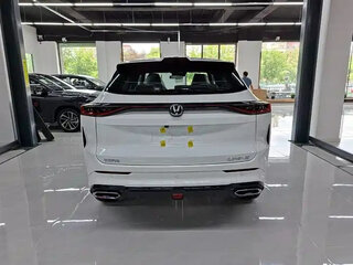 2026 Changan UNI-Z, белый, 2317000 рублей, вид 3