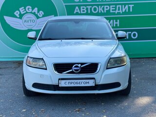 2011 Volvo S40 II Рестайлинг, белый, 630000 рублей, вид 3