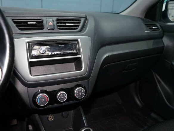 2015 Kia Rio III, белый, 1339000 рублей - вид 11