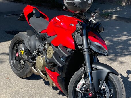 2021 Ducati Streetfighter V4, красный, 1770000 рублей, вид 2
