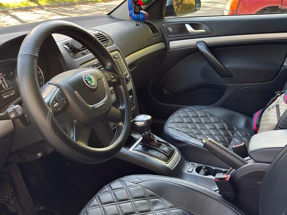2009 Skoda Octavia II (A5) Рестайлинг, серый, 740000 рублей - вид 6