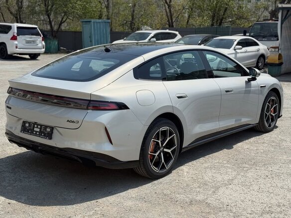 2026 Changan Qiyuan A06 28.39 kWh, серебристый - вид 5