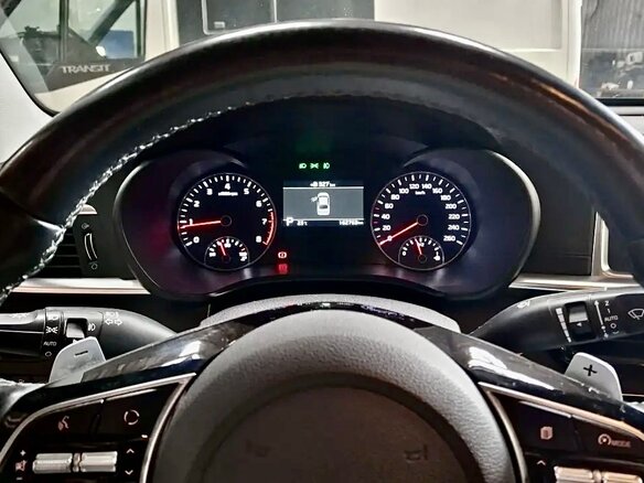 2019 Kia Optima IV Рестайлинг, белый, 1850000 рублей - вид 8