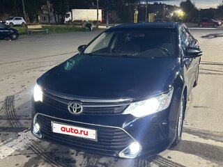 2014 Toyota Camry VII (XV50) Рестайлинг, чёрный, 1790000 рублей, вид 3