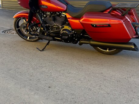 2024 Harley-Davidson CVO Road Glide, серый, 2950000 рублей, вид 3