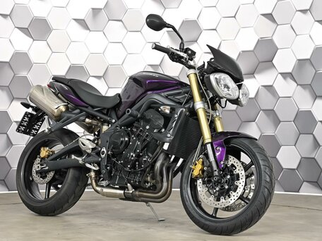 2011 Triumph Street Triple, фиолетовый, 555000 рублей, вид 1