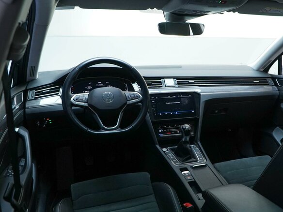 2021 Volkswagen Passat B8 Рестайлинг, серый, 3449999 рублей - вид 5