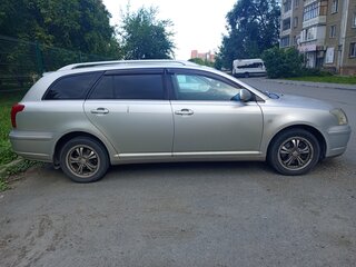2006 Toyota Avensis II, серебристый, 900000 рублей, вид 3