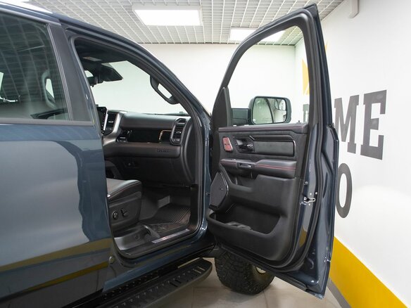 2026 Ram 1500 RHO V Рестайлинг, синий, 11999000 рублей - вид 23