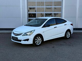 2015 Hyundai Solaris I Рестайлинг, белый, 800000 рублей, вид 1