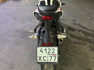 2021 Triumph Street Triple, белый, 780000 рублей, вид 3