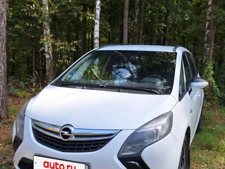 2013 Opel Zafira C, белый, 920000 рублей, вид 1