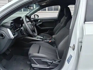2022 Audi A3 Sportback 35 TFSI IV (8Y), белый, 1900888 рублей, вид 5
