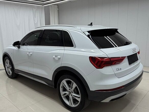 2022 Audi Q3 35 TFSI II (F3), белый, 2655000 рублей - вид 5