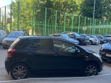 2005 Toyota Vitz II (XP90), чёрный, 549000 рублей, вид 2