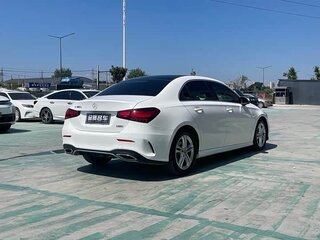 2023 Mercedes-Benz A-Класс 180 IV (W177) Рестайлинг, белый, 1750285 рублей, вид 4