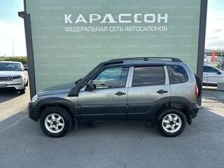 2018 Chevrolet Niva I Рестайлинг, серый, 860000 рублей, вид 3