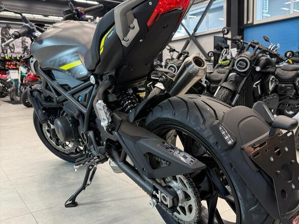 2026 Benelli 752 S, серый, 800000 рублей - вид 4