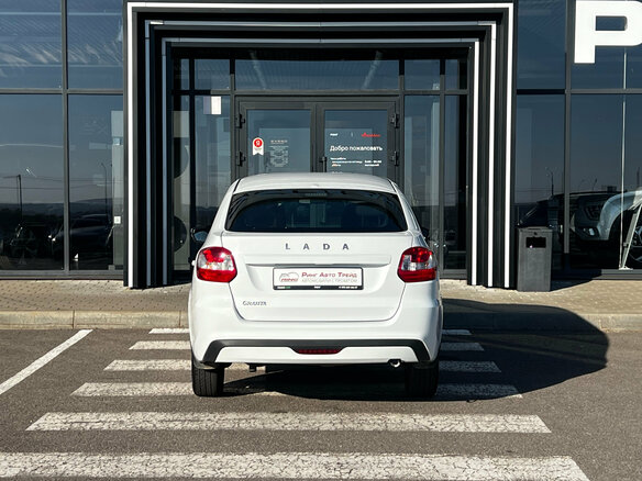 2024 Lada (ВАЗ) Granta I Рестайлинг, белый, 750000 рублей - вид 4