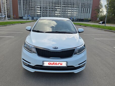 2016 Kia Rio III Рестайлинг, белый, 920000 рублей, вид 1