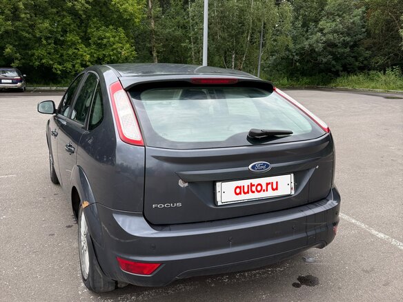 2010 Ford Focus II Рестайлинг, серый, 550000 рублей - вид 3