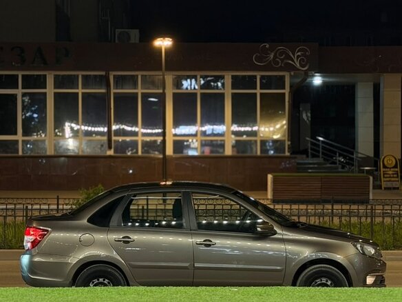 2019 Lada (ВАЗ) Granta I Рестайлинг, коричневый, 630000 рублей - вид 2