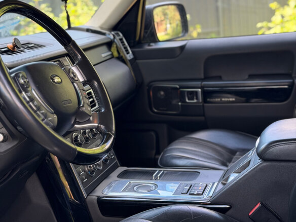 2011 Land Rover Range Rover III Рестайлинг 2, чёрный, 1580000 рублей - вид 5