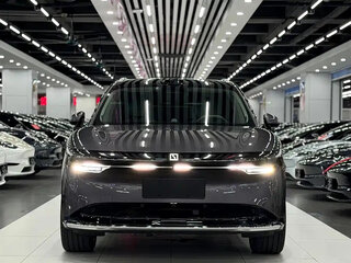 2026 Zeekr 7X 103 kWh I Рестайлинг, серебристый, 6100000 рублей, вид 2
