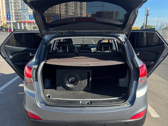 2011 Hyundai ix35 I, серебристый, 1100000 рублей - вид 13