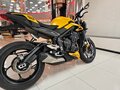 2025 Triumph Street Triple, жёлтый, 1550000 рублей - вид 4