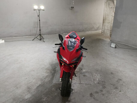 2019 Honda CBR 250RR, красный, 650000 рублей, вид 4