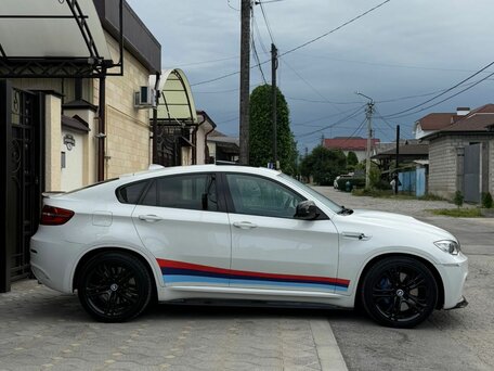 2014 BMW X6 M I (E71) Рестайлинг, белый, 2700000 рублей, вид 3