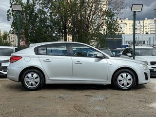 2013 Chevrolet Cruze I Рестайлинг, серебристый, 519000 рублей, вид 5