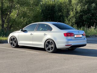 2011 Volkswagen Jetta VI, серебристый, 989000 рублей, вид 5