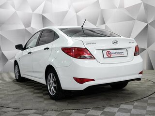 2014 Hyundai Solaris I Рестайлинг, белый, 925000 рублей, вид 3