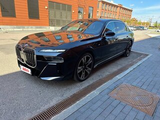 2022 BMW 7 серии 740i VII (G70), синий, 12000000 рублей, вид 4