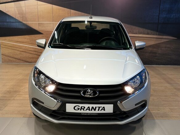 2026 Lada (ВАЗ) Granta I Рестайлинг, серебристый - вид 1
