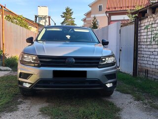 2019 Volkswagen Tiguan II, серебристый, 3050000 рублей, вид 2